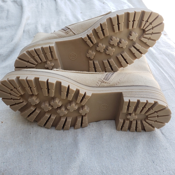 Women’s Canvas Combat Boots Size 8.5 Beige Lace-Up Side Zip Block Heel Casual - Picture 5 of 6
